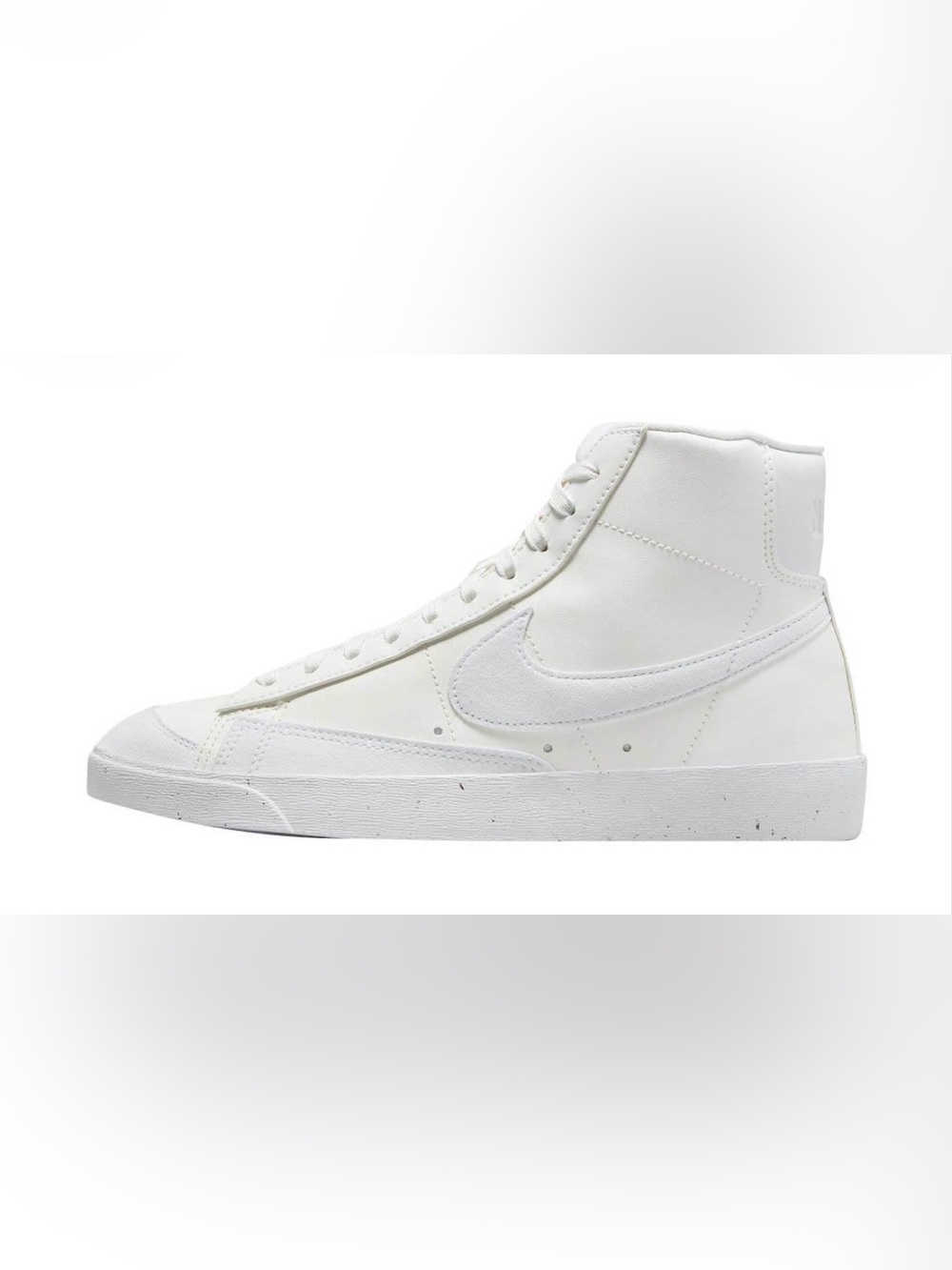 Nike Women’s Blazer 77 White/Cream High Top Shoe Size 7
